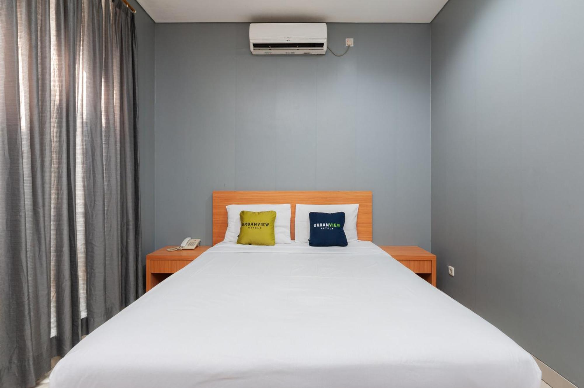 Reddoorz Plus Near Kelapa Dua Kebon Jeruk Cakarta Dış mekan fotoğraf